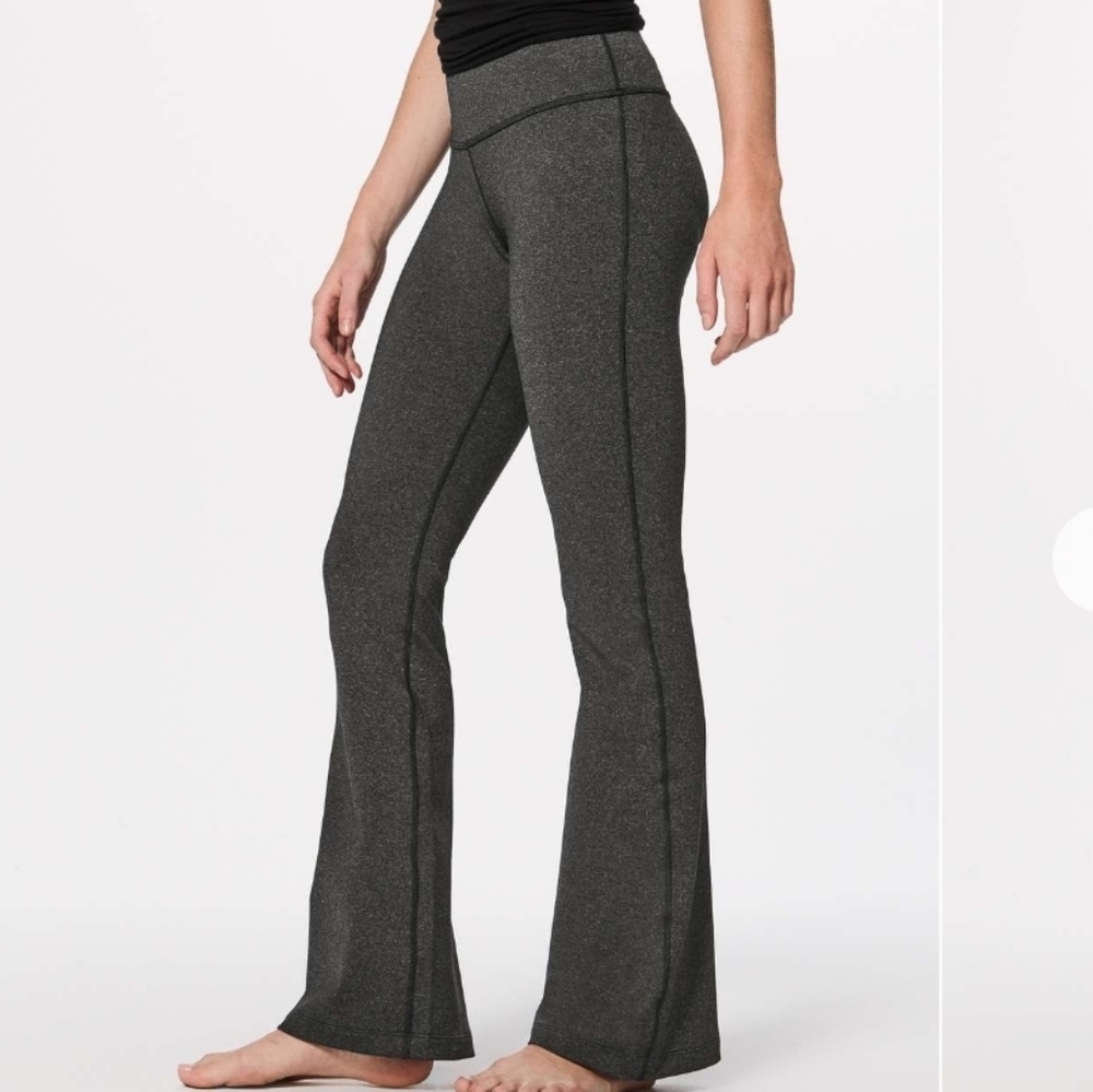 NWOT Lululemon Throw Back Pant (31"), Heathered Grey. High Rise. Flare. Size 10.